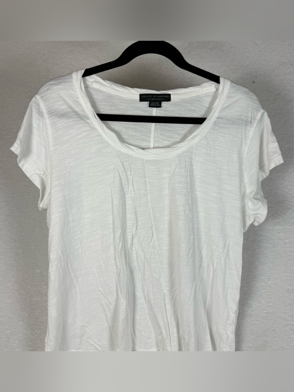 Social Standards by Sanctuary- White Short Sleeve Scoop Neck Tee - Size XXL